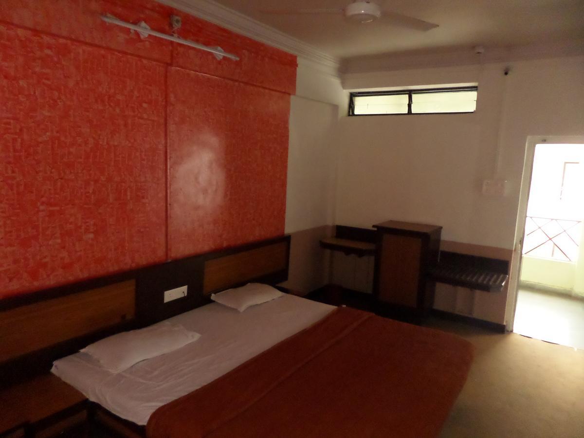 Hotel Ayodhya Nashik Extérieur photo