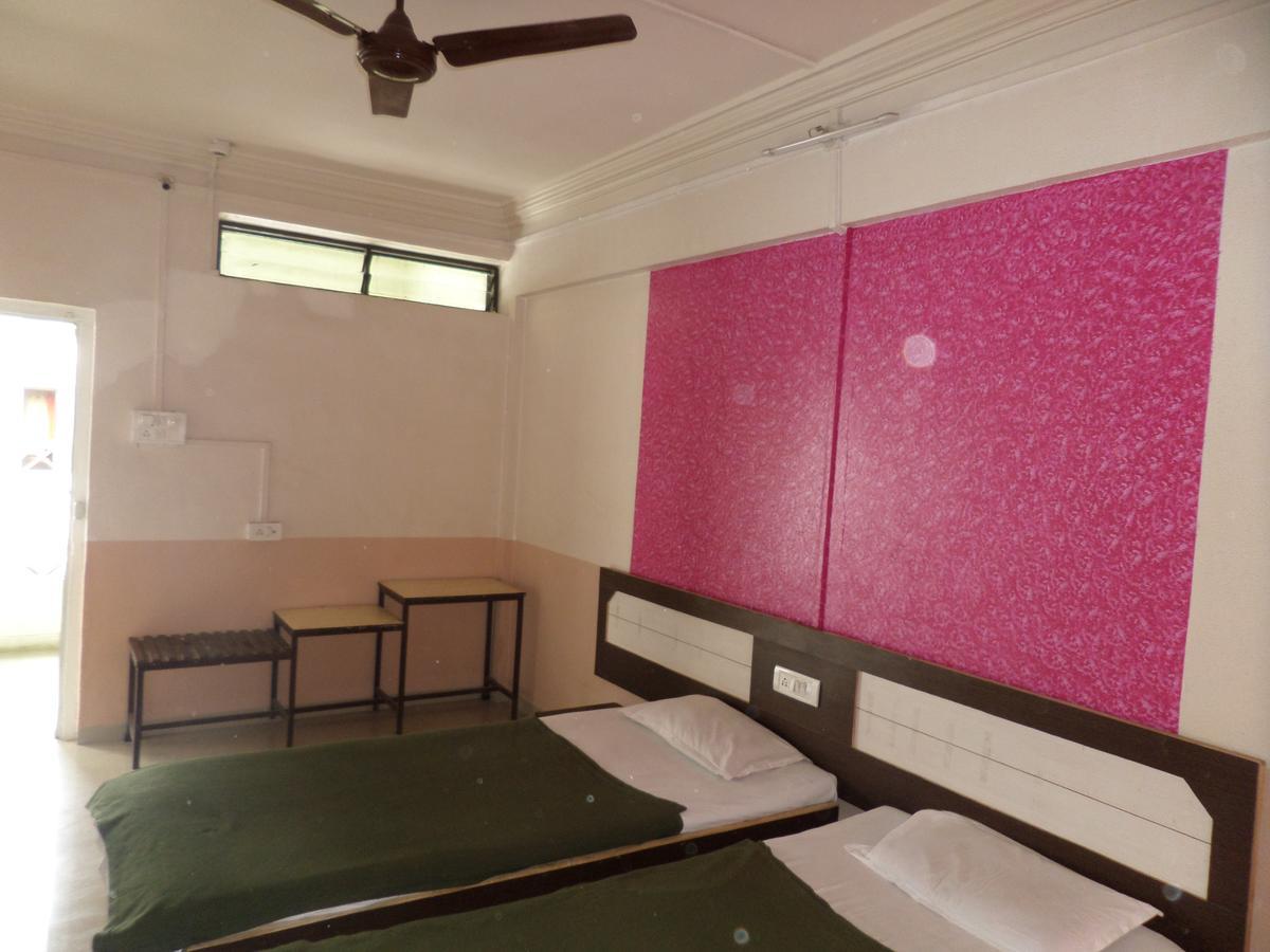 Hotel Ayodhya Nashik Extérieur photo